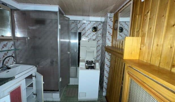 7 Vosges SALLE D'EAU CAVE